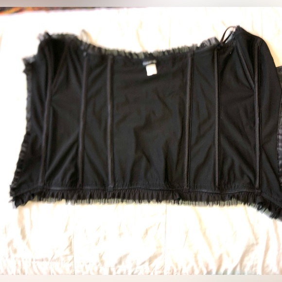 Black and purple corset - Picture 3 of 8